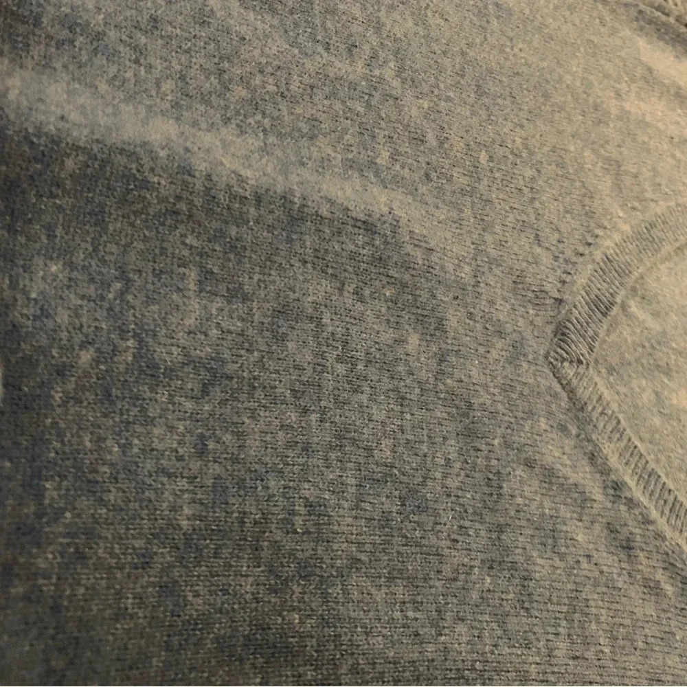 L.L.Bean Blue 100%  Cashmere Sweater Size Medium - Picture 7 of 8